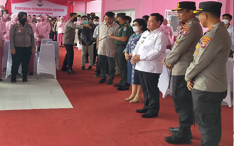 Bupati Kotim Dukung Rencana Kapolda Kalteng SMA Unggulan