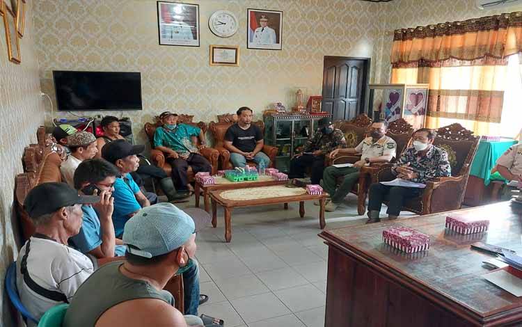 Ditertibkan, Pedagang Pasar di Kapuas Harapkan Adanya Solusi