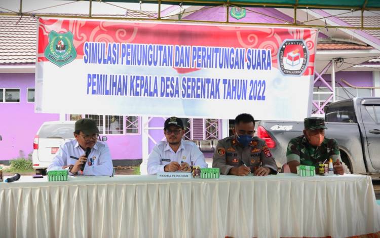 Dinas PMD Kapuas Sosialisasi dan Simulasi Pilkades Serentak di Kecamatan