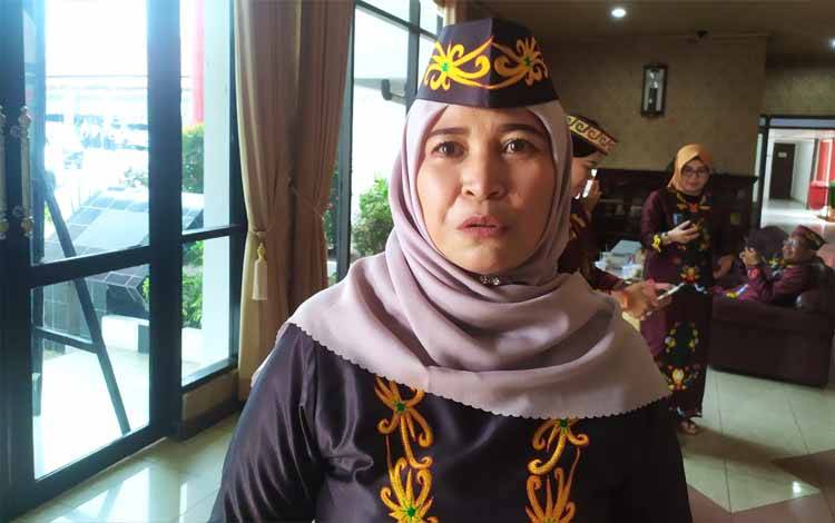 Wakil Ketua I Komisi A DPRD Palangka Raya, Mukarramah. (Foto: HENDRI)