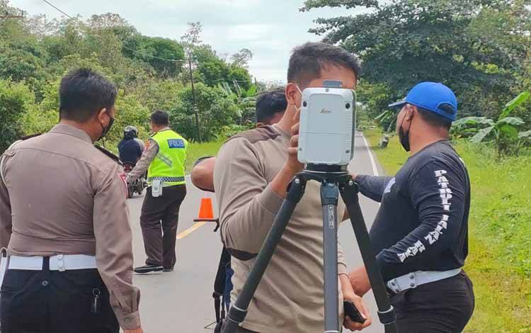 Ditlantas Polda Kalteng Gelar Olah TKP Laka Maut di Jabiren Gunakan TAA