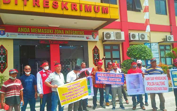 Sejumlah Masyarakat Datangi Polda Kalteng, Ini yang Disampaikan