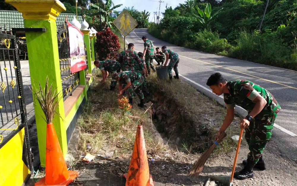 Kodim 1013 Muara Teweh Laksanakan Pembersihan Tempat Ibadah