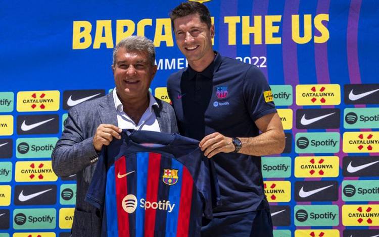 Lewandowski Mengaku Senang dan Nikmati Tantangan Baru di Barcelona