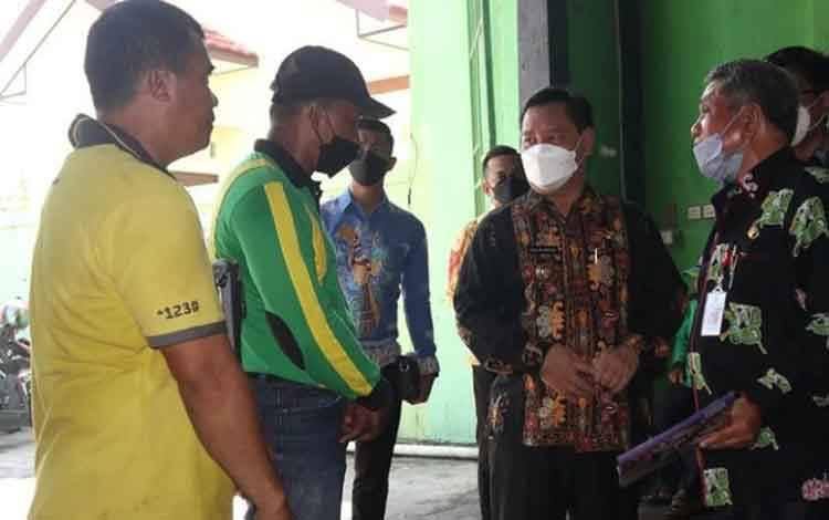 Atasi Sampah di Sampit, Pemkab Kotim akan Tambah Armada dan Alat Berat