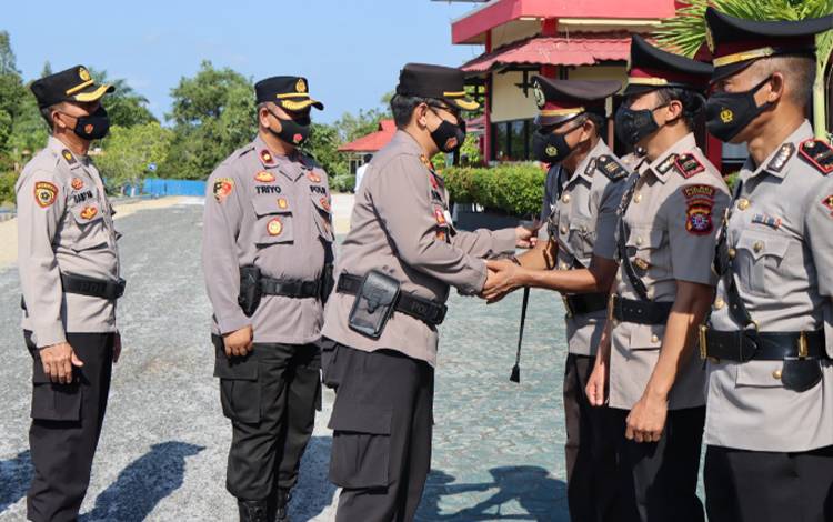 Kapolres Katingan Pimpin Sertijab Sejumlah Perwira