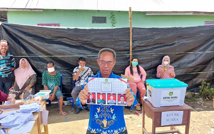 Warga Desa Pulau Telo Baru Antusias Berikan Hak Pilih di Pilkades Serentak