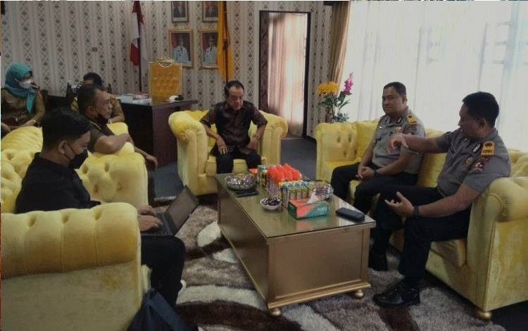 Mahasiswa Sekolah Pimpinan Tinggi Polri Kunjungi DPRD Kalteng, Ini Kata Waket I