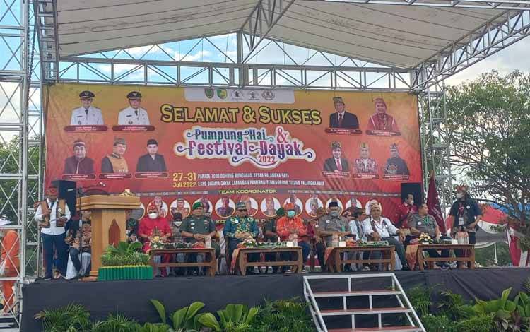 Festival Dayak Pumpung Hai Meriahkan Kota Palangka Raya