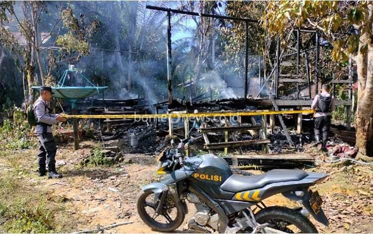 Rumah Warga Tumbang Talaken Terbakar dan Kerugian Capai Puluhan Juta
