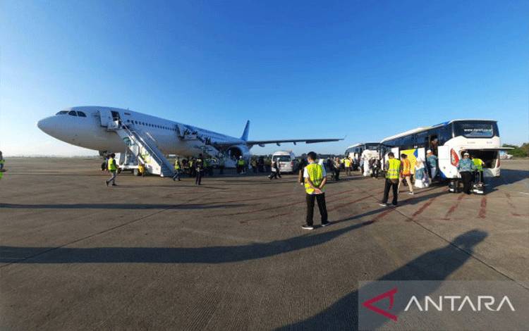 722 Haji Embarkasi Banjarmasin Dipulangkan dari Madinah