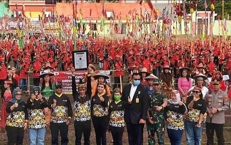 Murung Raya Catat Rekor MURI Gelaran Kongkurung Terbanyak