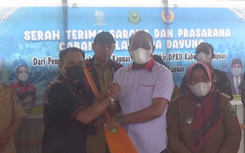 Terima Sarpras Olahraga Dayung, KONI Kapuas Harapkan Peningkatan Prestasi Atlet