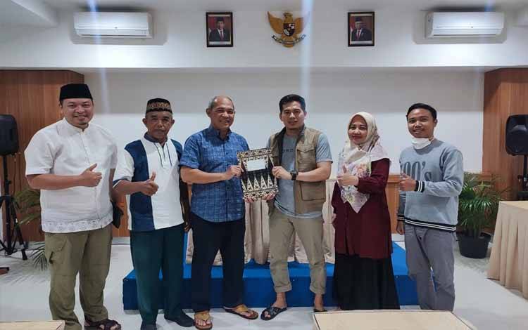 Gaungkan Ekonomi Syariah Melalui Koperasi MES Falah Hapakat
