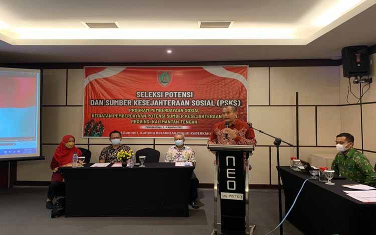 Dinsos Kalteng Beri Apresiasi Pekerja dan Lembaga Sosial