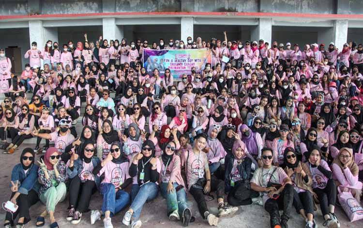 Mampu Bawa UMKM Jateng Mendunia, Ratusan Milenial Ingin Ganjar Pimpin Indonesia: Beliau Selalu Kreatif dan Inovatif