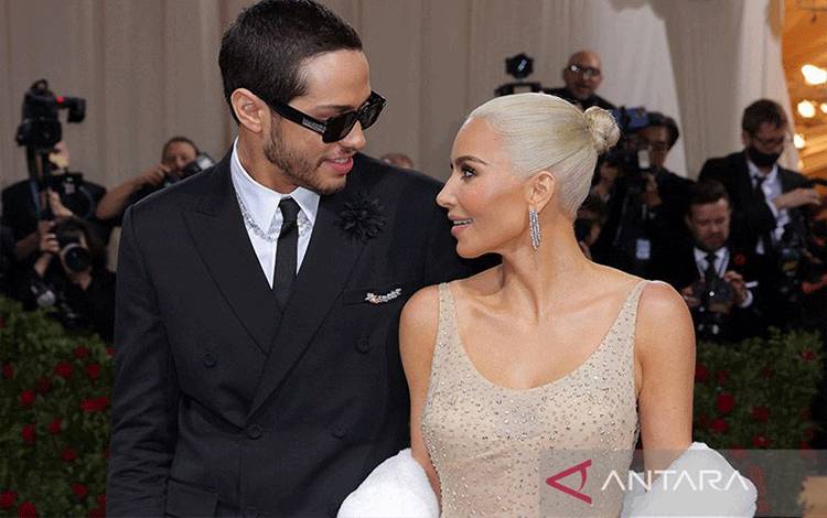 Kim Kardashian dan Pete Davidson Berpisah