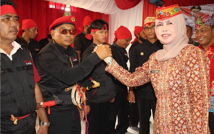 Lisda Arriyana : Batamad Jaga Kearifan Lokal dan Harkat Martabat Utus Dayak