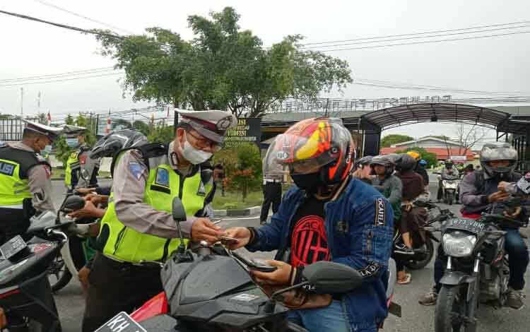 Polresta Palangka Raya Edukasi Keselamatan Berlalu Lintas