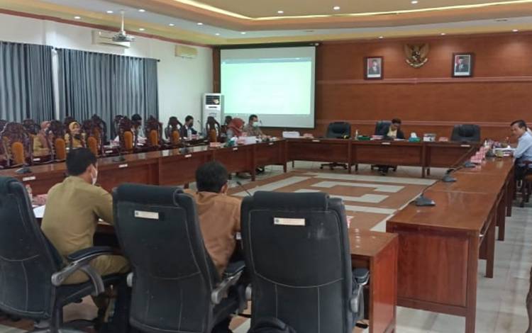 Bapemperda DPRD Kapuas Rapat Bersama Mitra Kerja Terkait Raperda