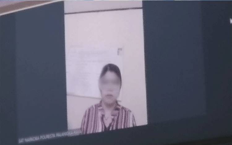 Terbukti Edar Sabu Wanita ini Terancam 5,6 Tahun Penjara