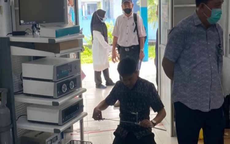 RSUD Kapuas Terima Bantuan Alat Laparoskopi dari Dinas P3APPKB, Ini Fungsinya