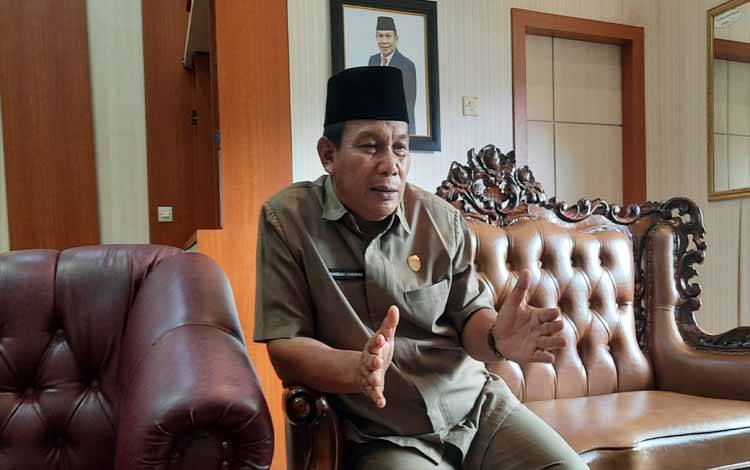 Waket II DPRD Kobar Minta Pemkab Segera Bentuk Badan Pengelola CSR