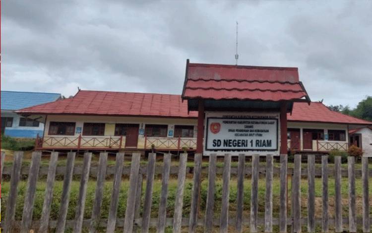 20 Bangunan SD di Kobar Perlu Perhatian Khusus