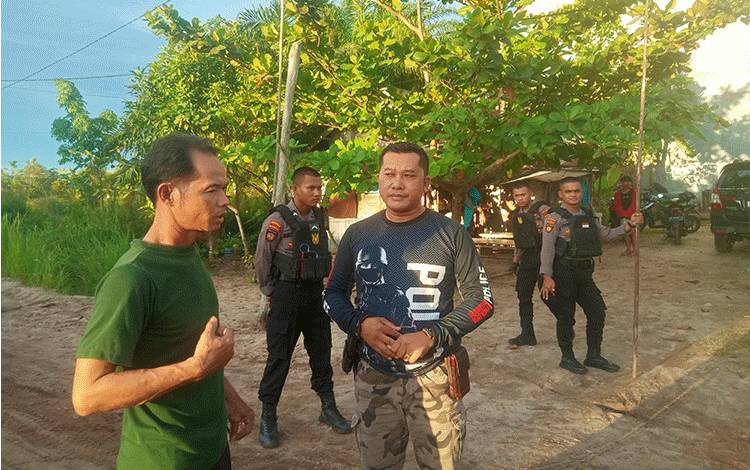 Ngamuk Resahkan Warga Jalan Sanang, Pria Diduga ODGJ Diamankan