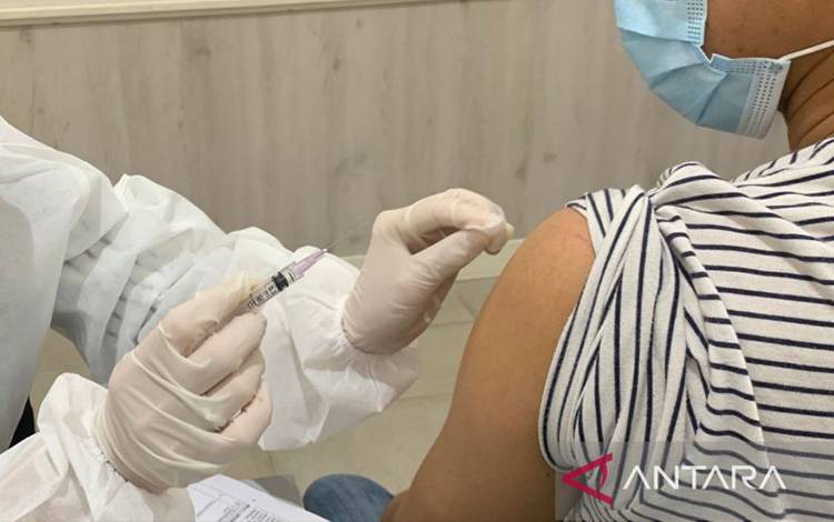 Total Penerima Vaksin COVID-19 Dosis Penguat 58.544.800 Orang