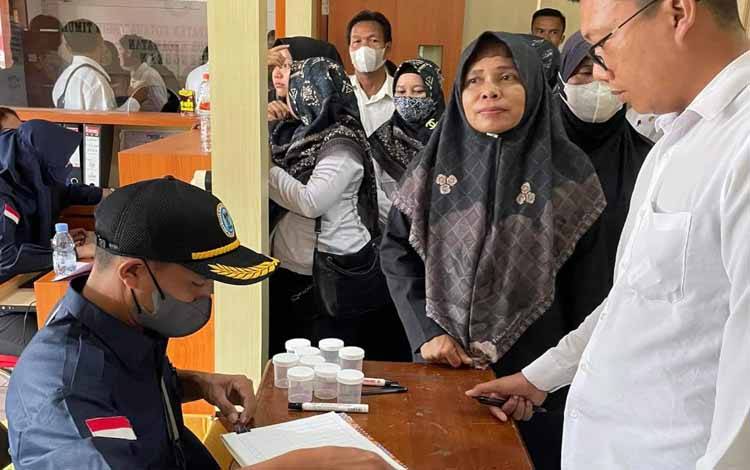 2 PNS dan 3 Tekon di Parenggean Positif Tes Urine Terancam Dipecat