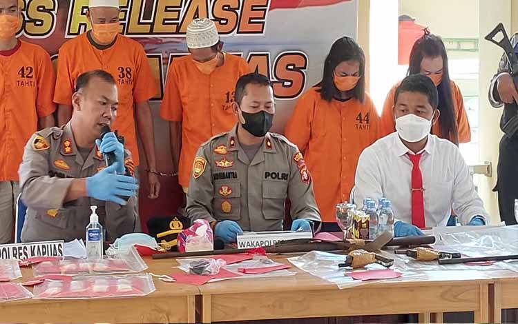 Lagi, Polres Kapuas Amankan Pelaku Kepemilikan Senpi Rakitan Laras Panjang Disertai Amunisi Tanpa Izin