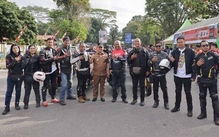 Peserta Tour Gabungan Indonesia Max Owners Terkesan Dengan Sambutan Masyarakat dan Pejabat Kotim