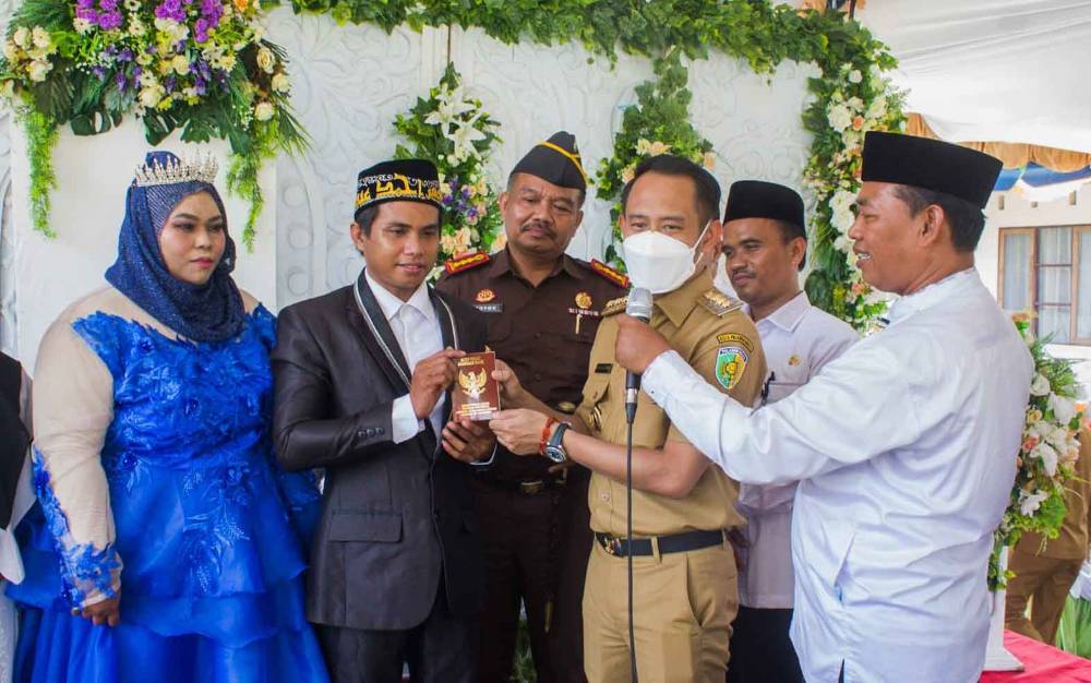 Pemko Palangka Raya Optimalkan Adminduk Lewat Nikah Massal