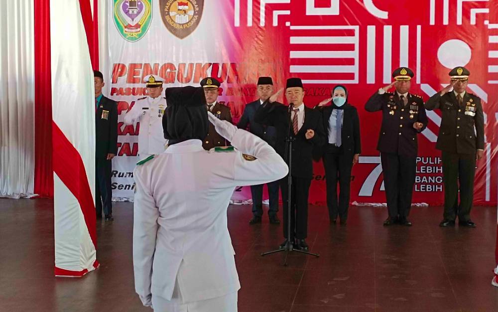 Bupati Kukuhkan Anggota Paskibra Seruyan