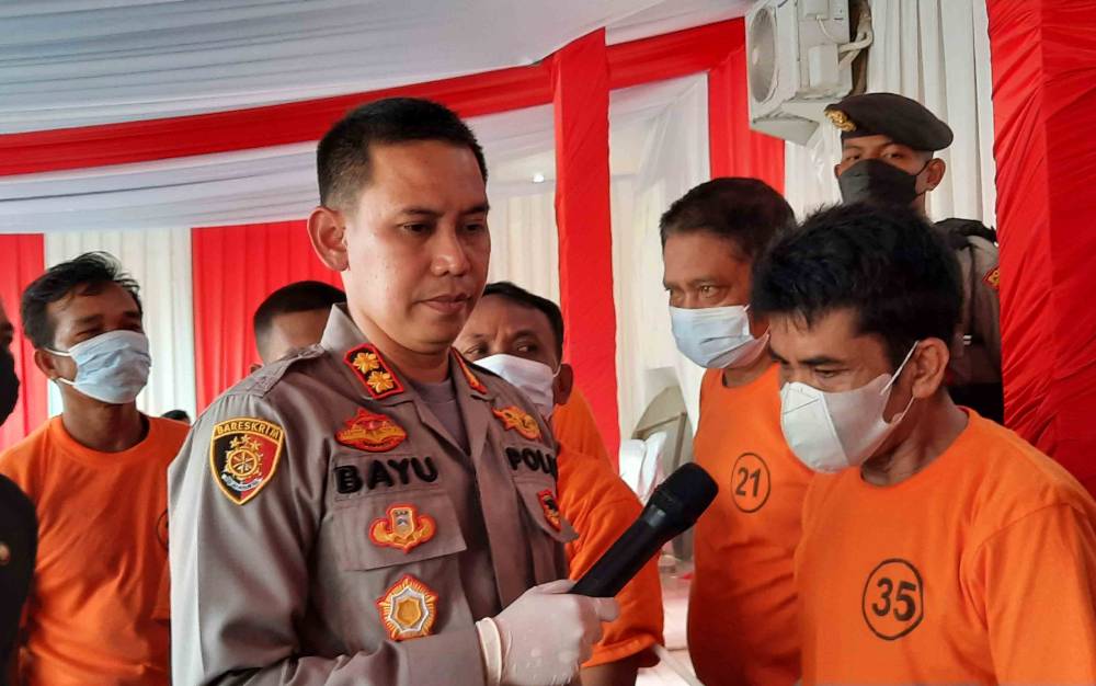 6 Pelaku Judi Sabung Ayam Digelandang ke Polres Kobar