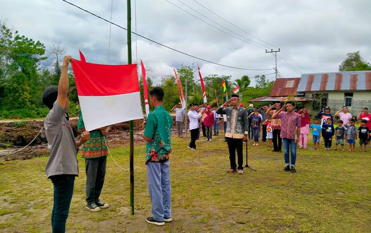 Warga RT 09 Petuk Katimpun Gelar Upacara Hari Kemerdekaan