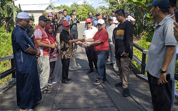 Sering Makan Korban, Jembatan Sungai Jejangkit Samuda Jadi Perhatian Bupati Kotim