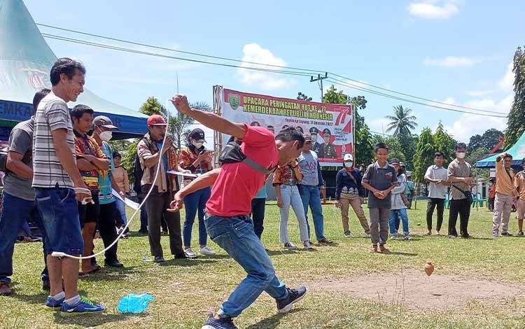 Daftar Pemenang Permainan Rakyat Hari Kedua Festival Budaya Nansarunai Jajaka