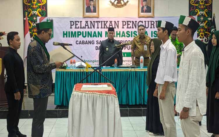 Bupati Kotim Halikinnor saat menghadiri pelantikan Ketua HMI Cabang Sampit, Senin, 22 Agustus 2022