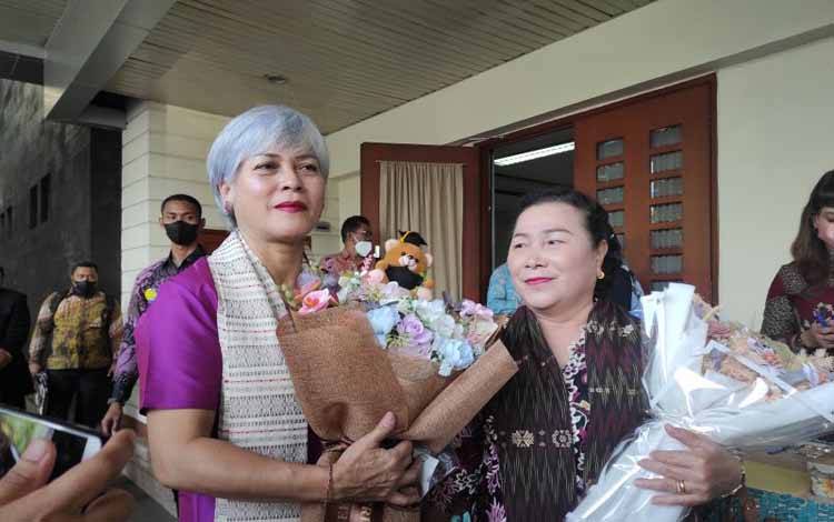 Ketua Komunitas Civil Society Indonesia Irma Hutabarat di Tangerang Selatan, Selasa (23/8/2022). (ANTARA/Indriani)