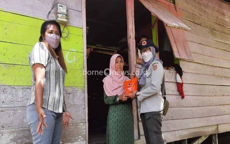 BPBD Kobar Salurkan Bantuan Korban Banjir di Desa Sungai Hijau