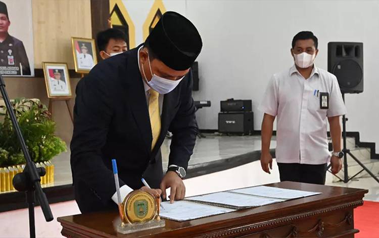 Koordinator WKBP, Kepala SKB dan Kepsek di Lamandau Dikukuhkan  ?