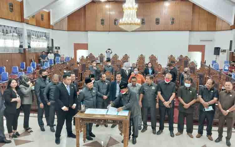 Paripurna Penandatanganan Kesepakatan KUA PPAS APBD Perubahan 2022 Kapuas Tak Dihadiri Kepala Daerah
