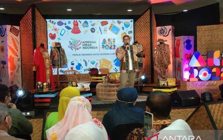 Menparekraf: 30 Juta UMKM Ditargetkan Adopsi Digitalisasi di 2023