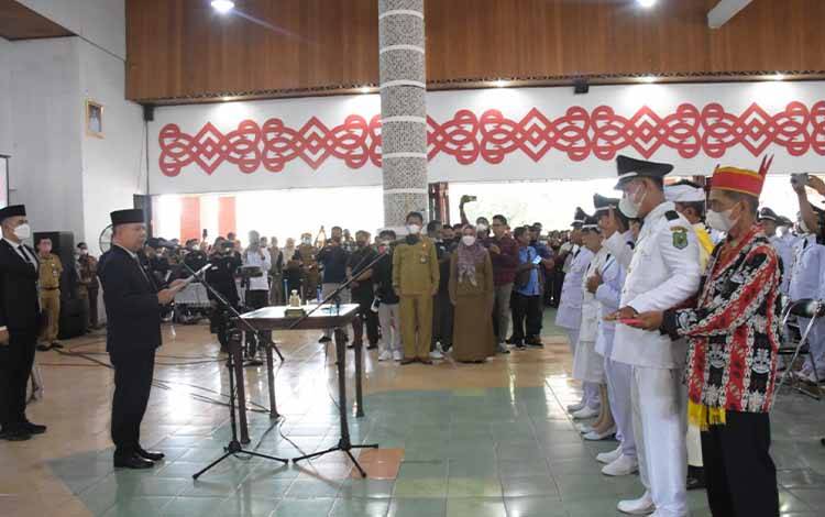 Kepala Desa Terpilih pada Pilkades Serentak di Kabupaten Kapuas Resmi Dilantik