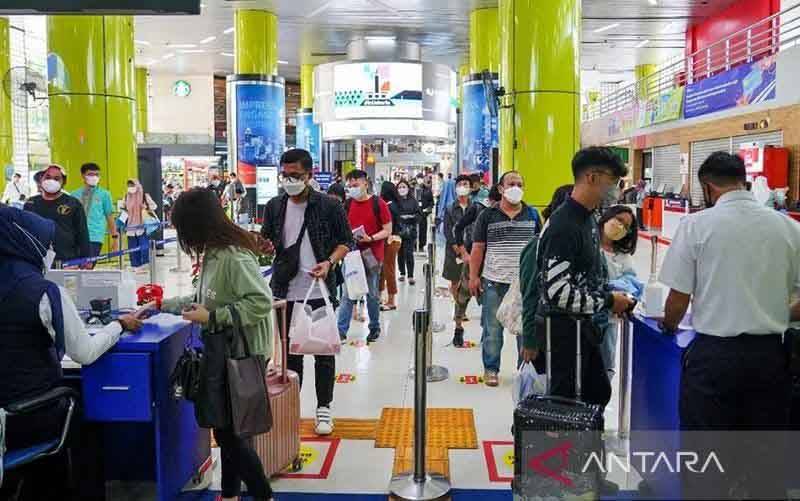 Kemenhub Tetapkan Perjalanan Transportasi Darat Domestik Wajib Booster