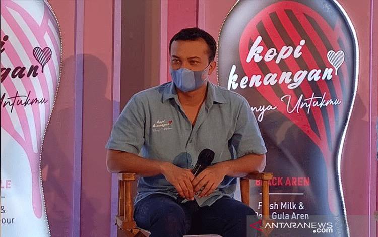 Aktor Nicholas Saputra (ANTARA/Suci Nurhaliza)