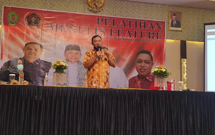 PWI Kalteng Gelar Pelatihan Menulis Feature