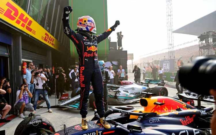 Verstappen Lanjutkan Rentetan Kemenangan di GP Belanda